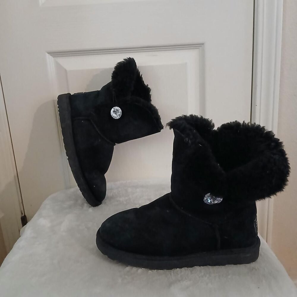 UGG Bailey Button Bling Boots Black Swarovski® Crystal Button Sheepskin Lined 7